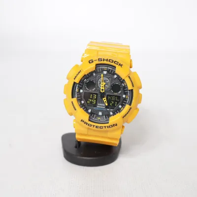 Armbandsur (GA-100A) från G-Shock