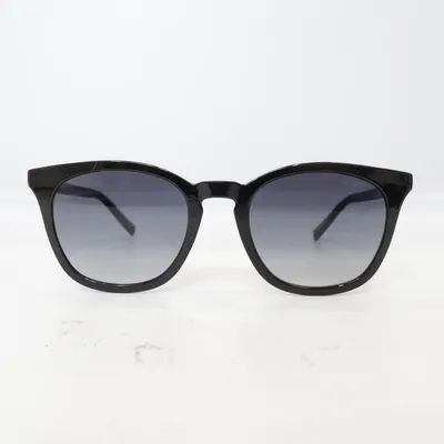 Solglasögon (FINE SPECIMEN) från Le Specs