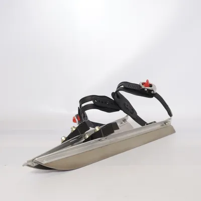 Långfärdsskridskor (Silverfärgad, Svart) från Lundhags