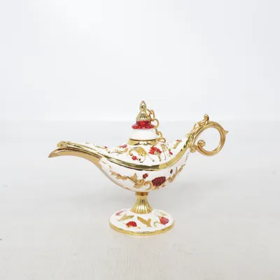 Décoration intérieure (Blanc, Or, Rouge)