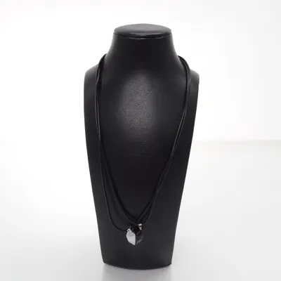 Halsband (Svart, Silverfärgad) Okänd metall