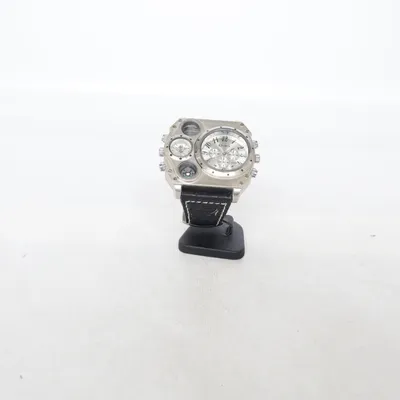 Montre (Noir, Argent) de Oulm