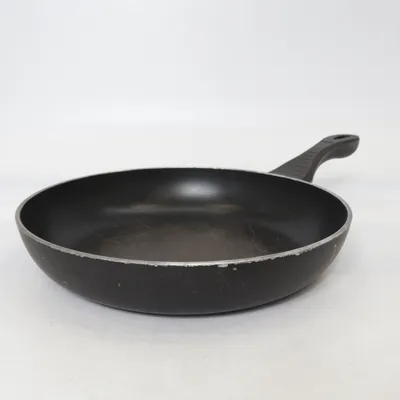 Frying pan (Black) from Kökskungen