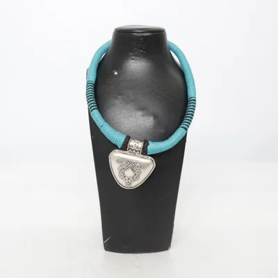 Collier (Noir, Argent, Turquoise) de Indiska Métal inconnu