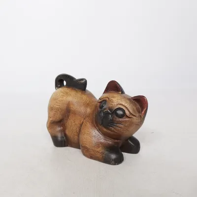 Figurine (Brown, Black)