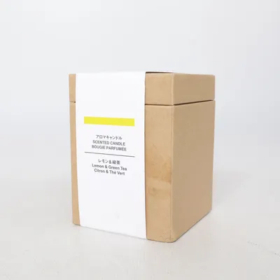 Scented candles (Brown, Black) from Muji