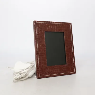 Digital photo frame (Df7220) from Parrot