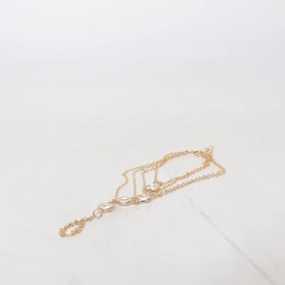 Hand jewelry (Gold) Unknown metal
