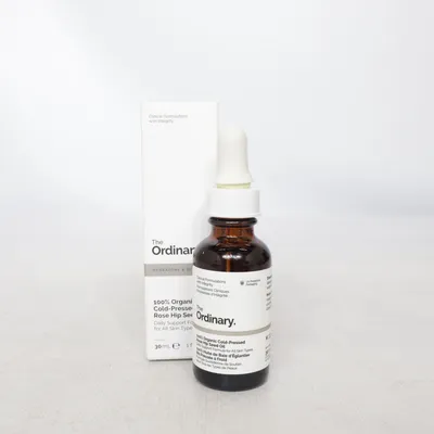 Gezichtsolie (100% Organic Cold-Pressed Rose Hip Seed Oil) van The Ordinary