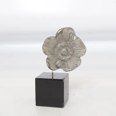 Brosch (Silverfärgad) från Svenskt Tenn Okänd metall