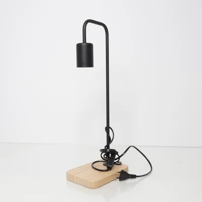 Skrivbordslampa (B2055 TVARHAND) från IKEA