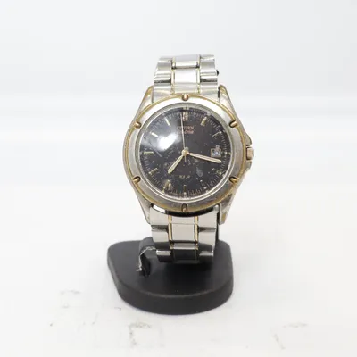Montre (Argent, Or, Noir) de Citizen