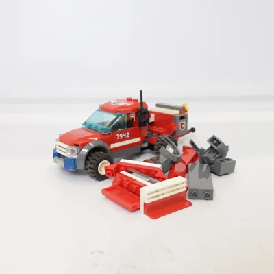 Byggsats (7942) från LEGO