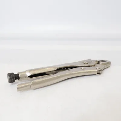 Pliers