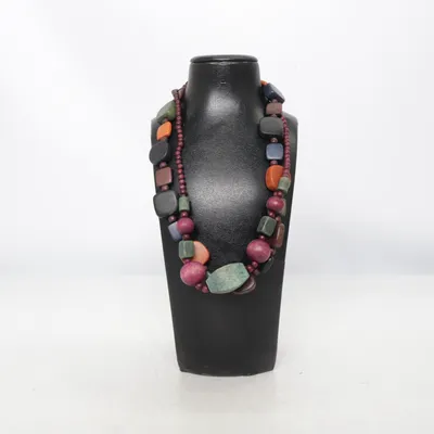 Ketting (Meerkleurig) Onbekend materiaal