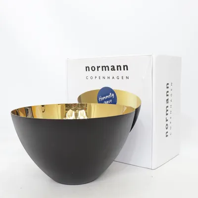 Skål (Guldfärgad, Svart) från Normann Copenhagen