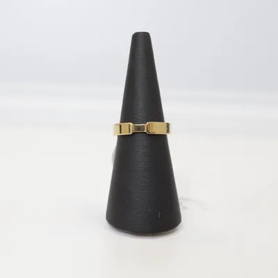 Ring (Guldfärgad) Okänd metall