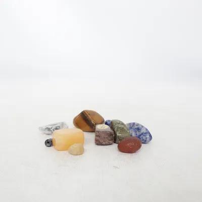 Decorative stones (Multicolored)