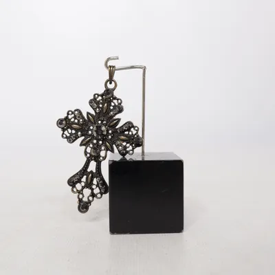 Hanger (Zwart, Goud) Onbekend materiaal