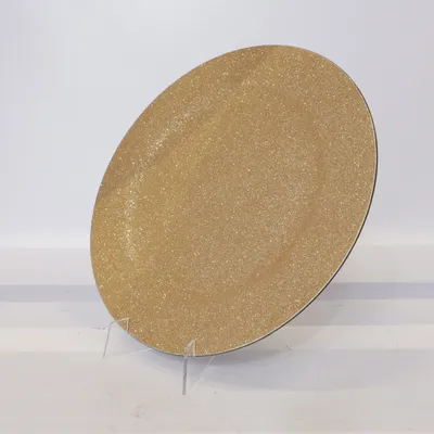 Tallrik (Guldfärgad) från Gilbert Gilbert