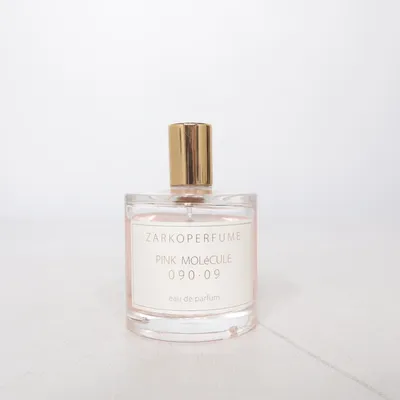 Eau de Parfum (Pink Molecule 090.09) from Zarkoperfume