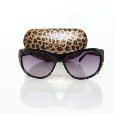 Solglasögon (Svart) från Guess