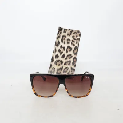 Lunettes de soleil (Jaclyn Hill) de Quay Australia