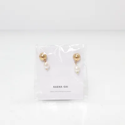 Örhängen (Guldfärgad) från Kaena Gai Okänd metall