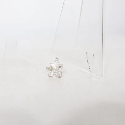 Hanger (Rood) Onbekend materiaal