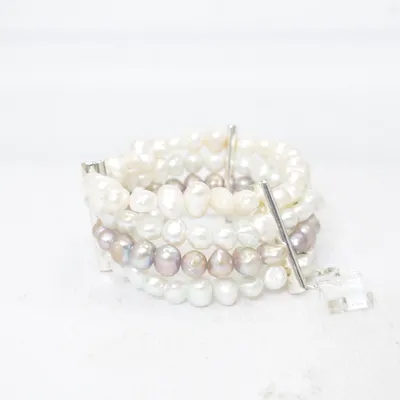 Armband (Vit, Grå) från Nora Okänd metall