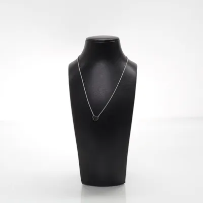 Halsband (Silverfärgad) från Helping Hand Okänd metall