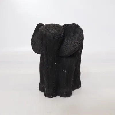 Figurine en porcelaine (Noir) de Eight Mood