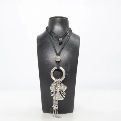 Necklace (Black, Silver) Unknown metal
