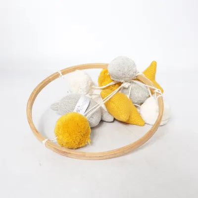 Babymobil (Gul, Vit, Grå) från Kindsgut