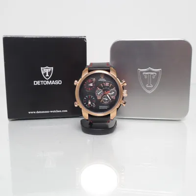 Wristwatch (Black, Gold, Red) from Detomaso