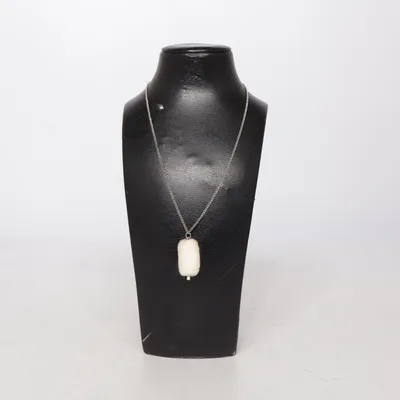 Collier (Argent, Blanc) de Claire's Métal inconnu