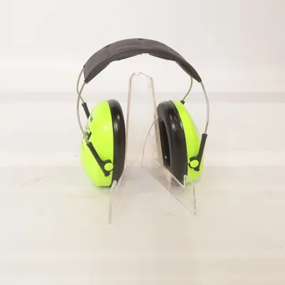 Ear muffs (Green, Black) from 3M