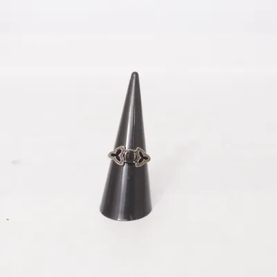Ring (Silverfärgad, Svart) Okänd metall