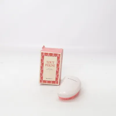 Hairbrush (Tout Peigne) from My Little Box