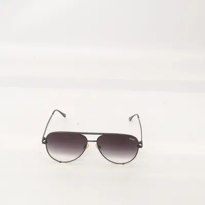 Sunglasses (Desi Perkins) from Quay Australia x Desi Perkins