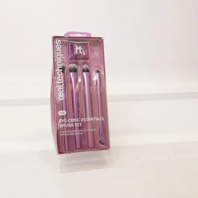 Sminkborste (Eye-Conic Essentials) från Real Techniques