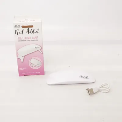 UV lamp (Nail Addict) from Ardell