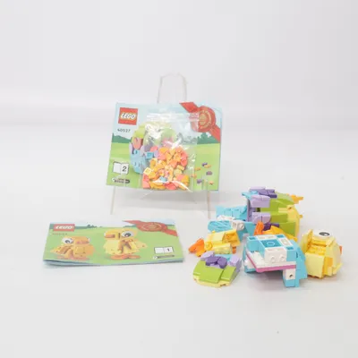 Bouwset (#40527 Easter Chicks Rabbit Display) van LEGO