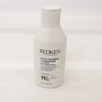 Conditioner (Acidic Bonding Concentrate) van Redken
