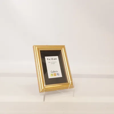 Ram (Guldfärgad) från Gallerix