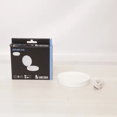 Cosmetica spiegel (Outline Lite) van Smedbo