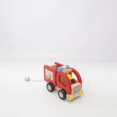 Pull toy (Red, Blue, Yellow) from Goki