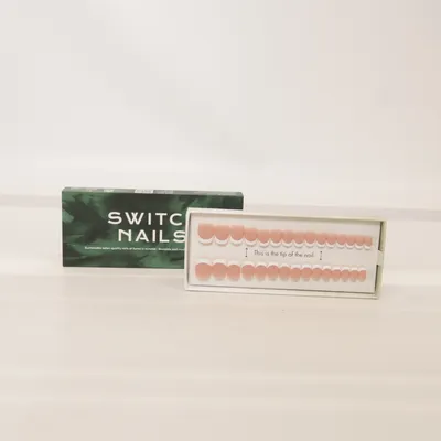 Künstliche Fingernägel (French Bold, Square XS) von Switch Nails