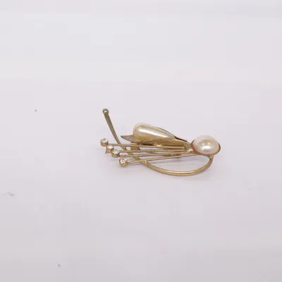 Brosch (Guldfärgad) Okänd metall