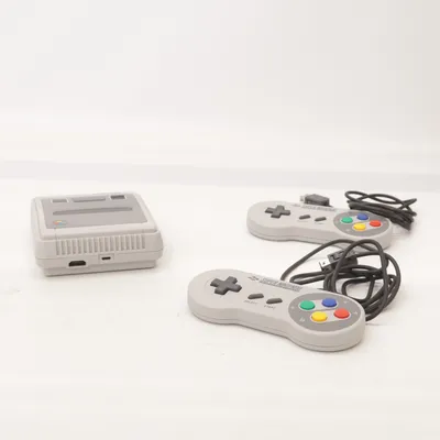 Spilkonsol (Grå, Flerfarvet) fra Nintendo